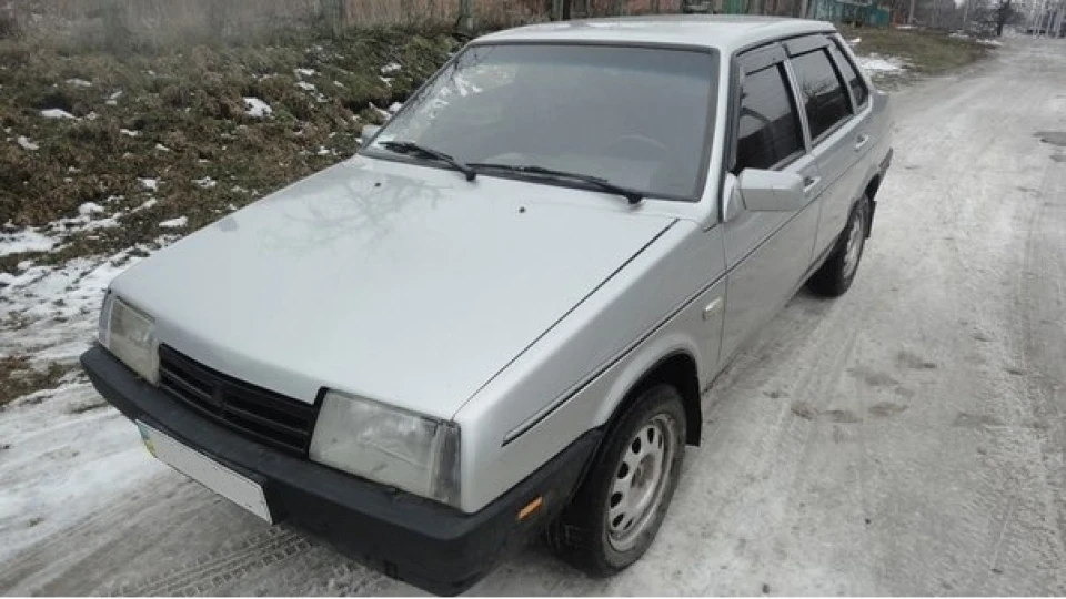 Lada 21099 2