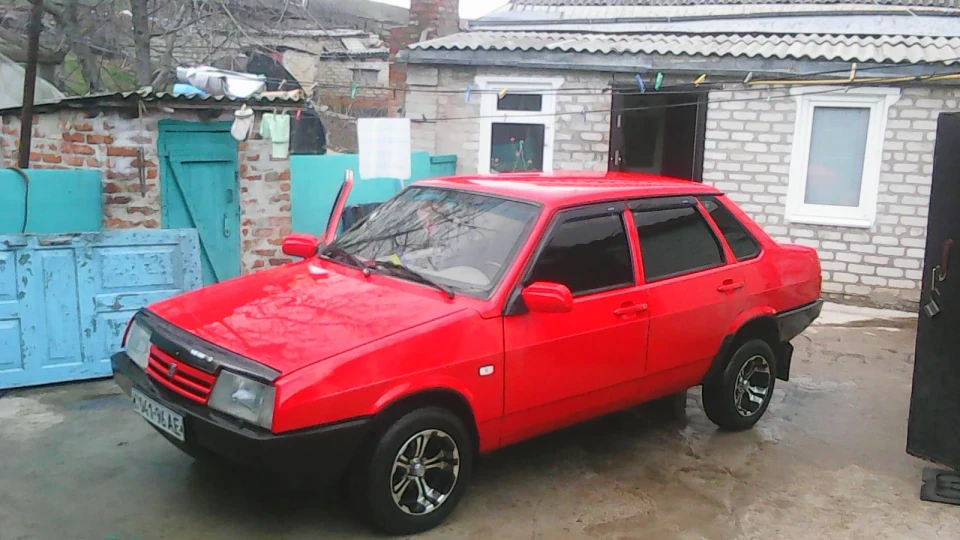 Lada 21099 2