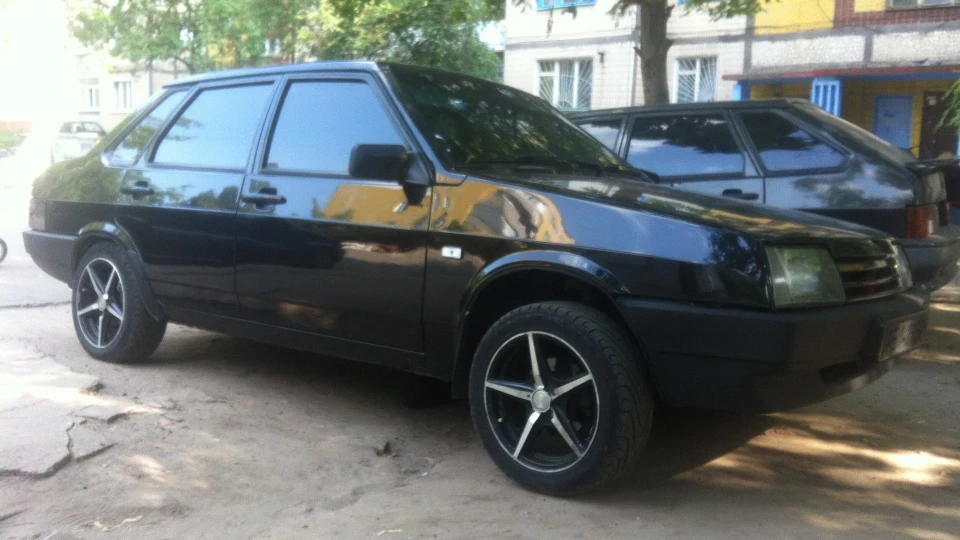Lada 21099 2