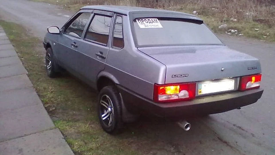 Lada 21099 3