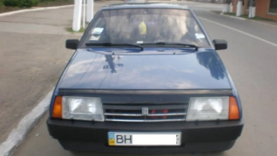 Lada 21099 2
