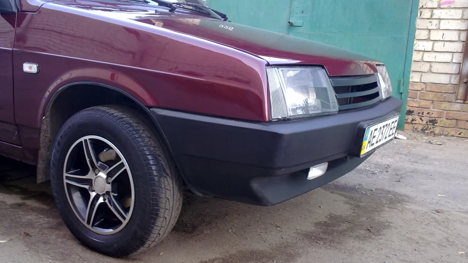 Lada 21099 4