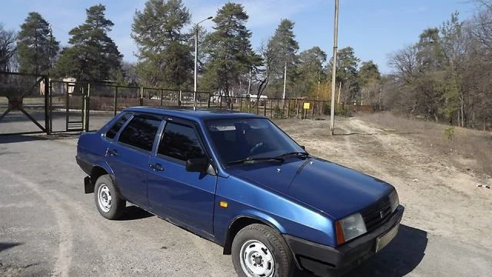 Lada 21099