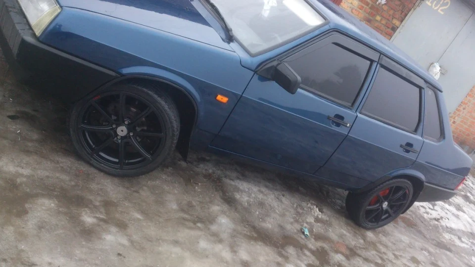 Lada 21099 2