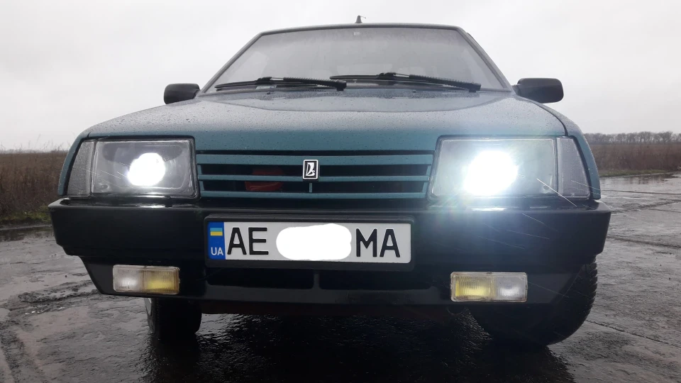 Lada 21099 2