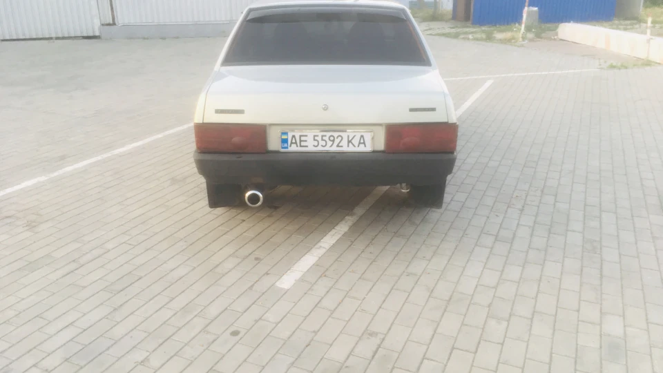 Lada 21099 3