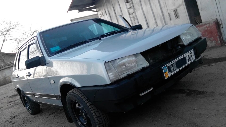 Lada 21099 2