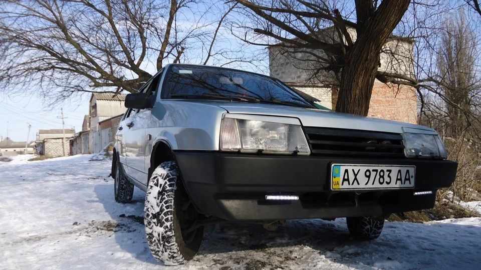 Lada 21099 4