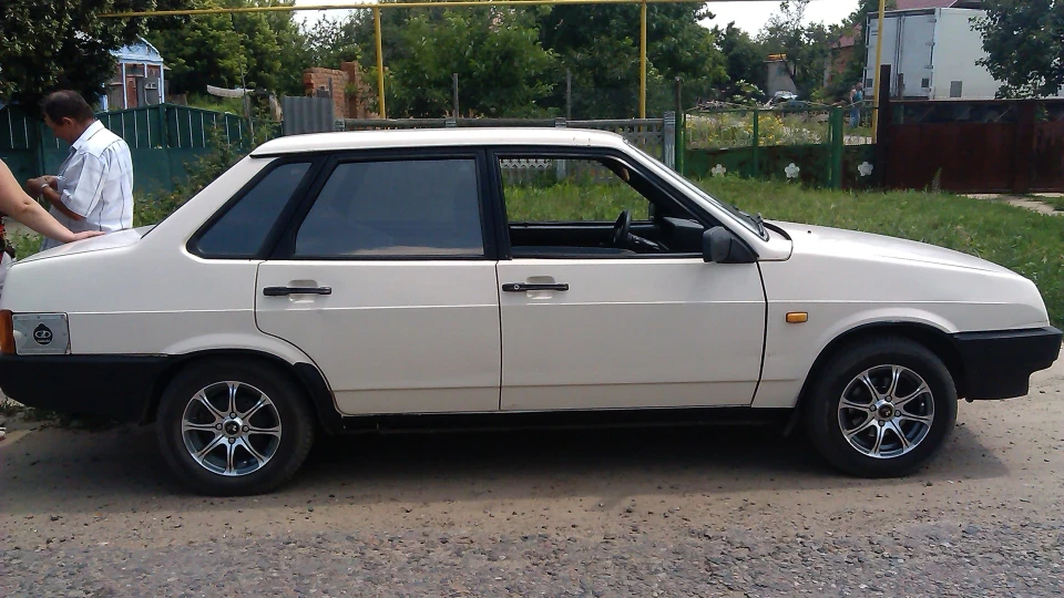 Lada 21099 99 2