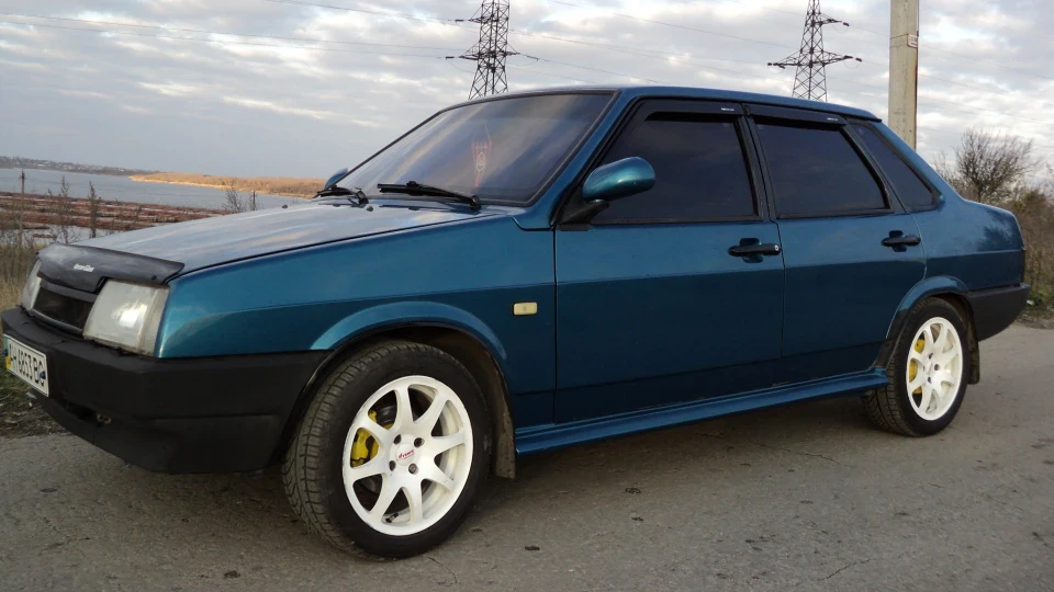 Lada 21099 AKVA 4