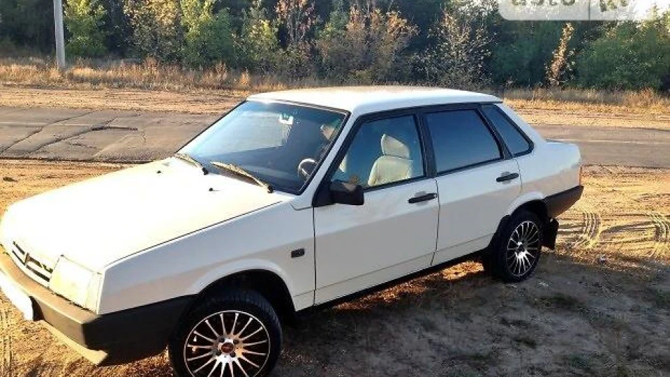 Lada 21099 біла