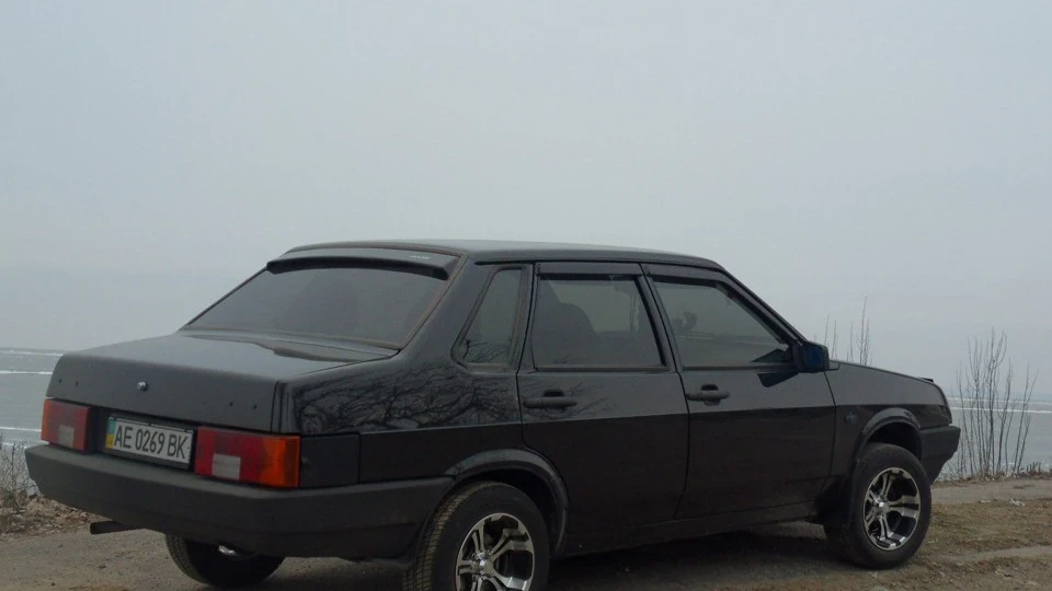 Lada 21099 BLack Rogue 3