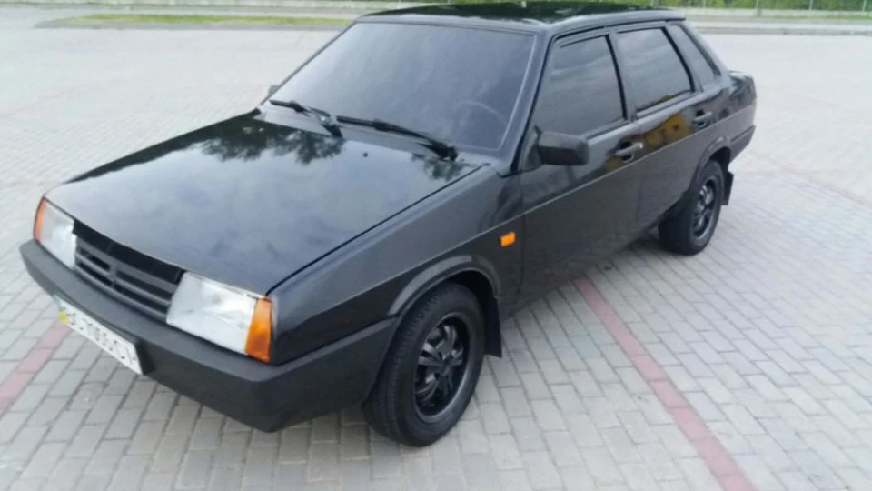 Lada 21099 Black SAPHIRE Metalic 3