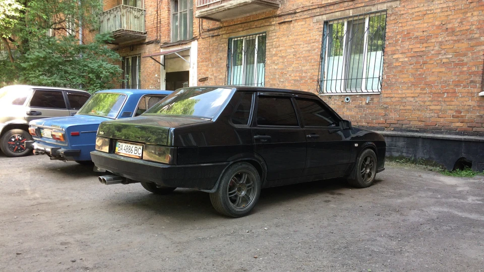 Lada 21099 Blackhawk 5