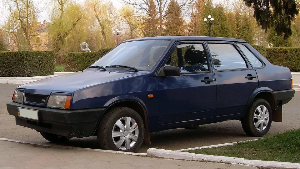 Lada 21099 "BLUE SHARK" 3