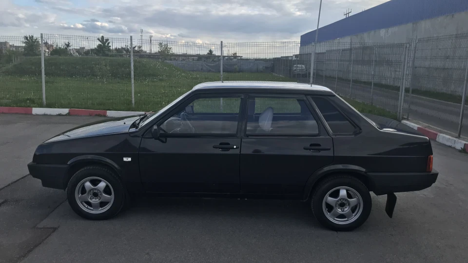 Lada 21099 ЧОРНА