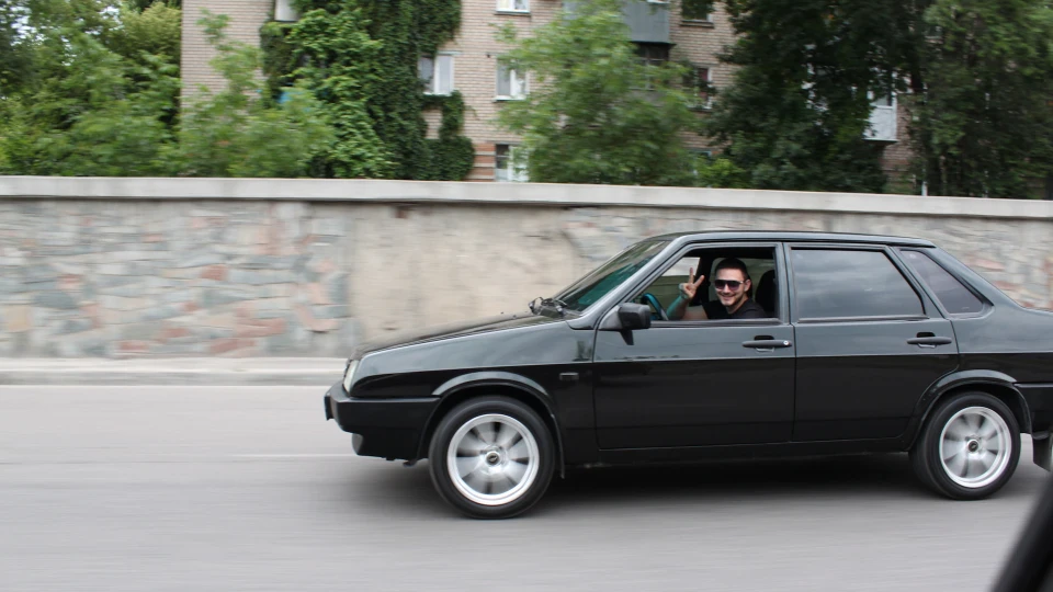 Lada 21099 ЧОРНО ЗЕЛЕНА 2