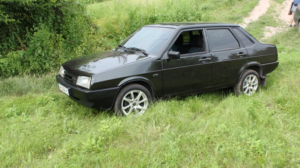 Lada 21099 ЧОРНО ЗЕЛЕНА 3