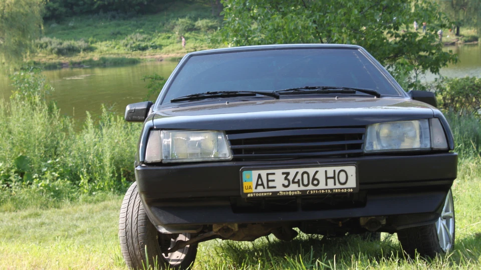 Lada 21099 ЧОРНО ЗЕЛЕНА 4