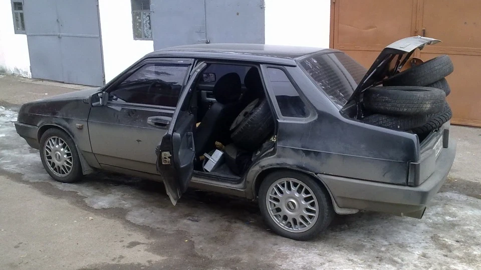 Lada 21099 чорний металік 1.5 i 5