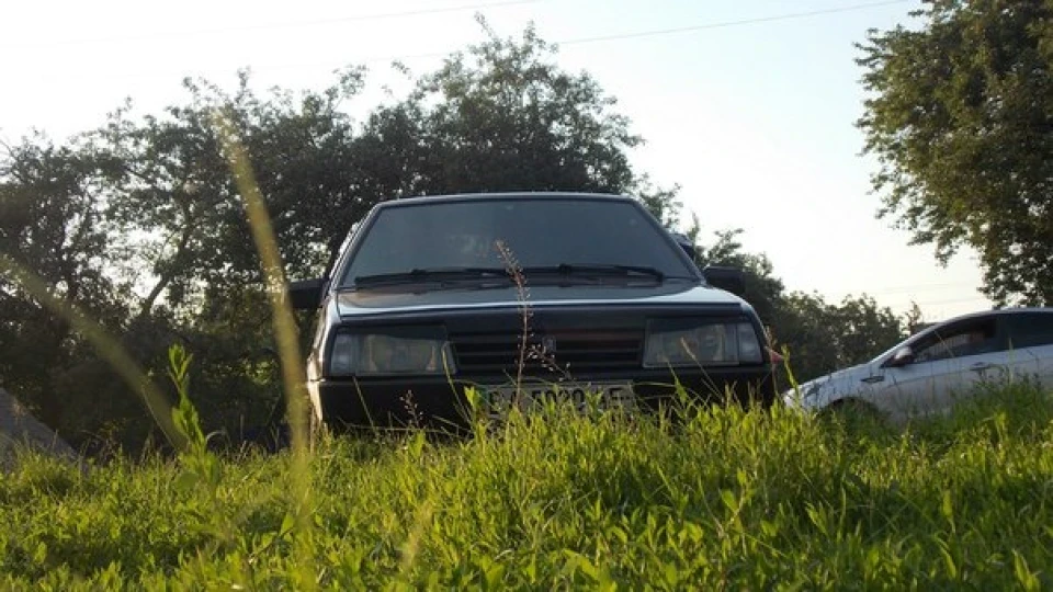 Lada 21099 чорний металік 4