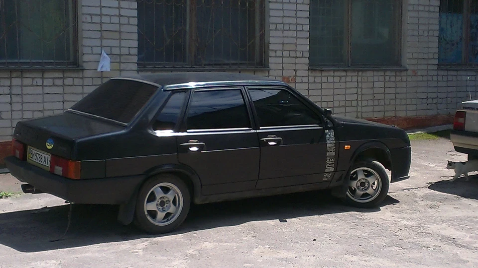 Lada 21099 чорний металік 4