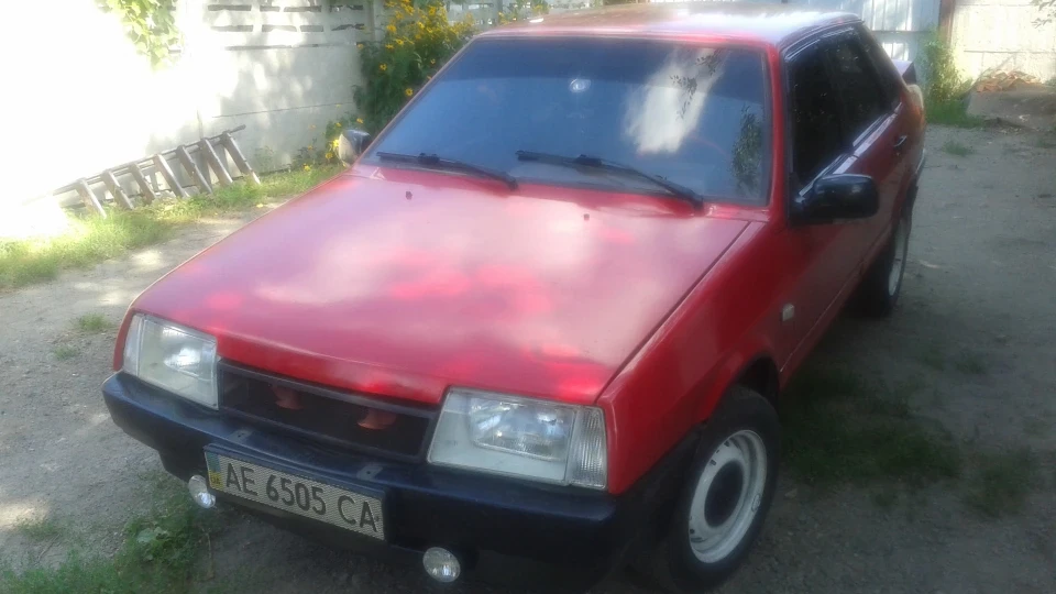 Lada 21099 cherry berry