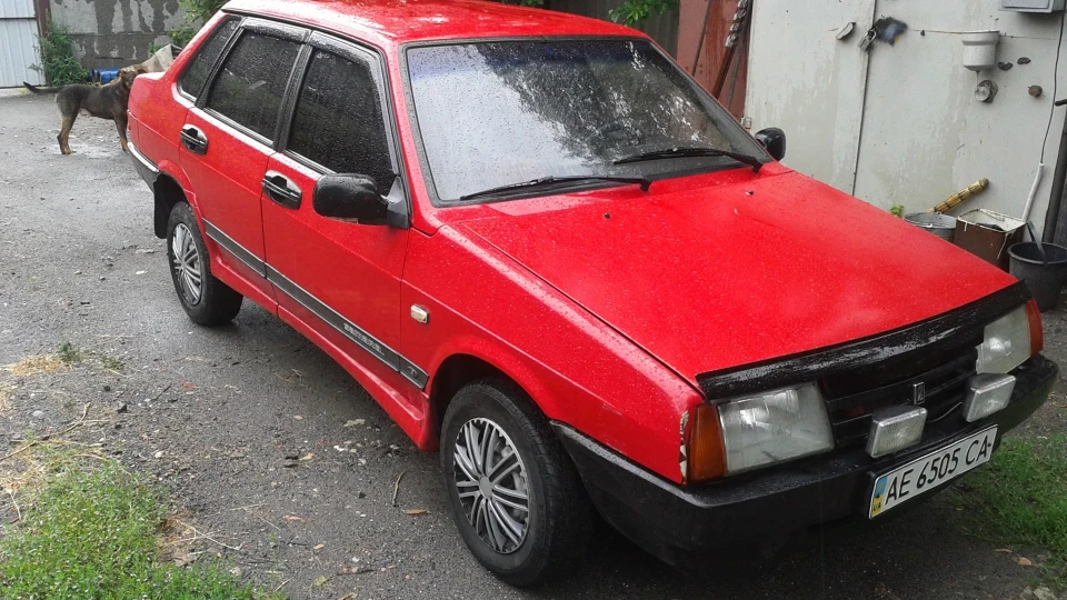 Lada 21099 cherry berry 2