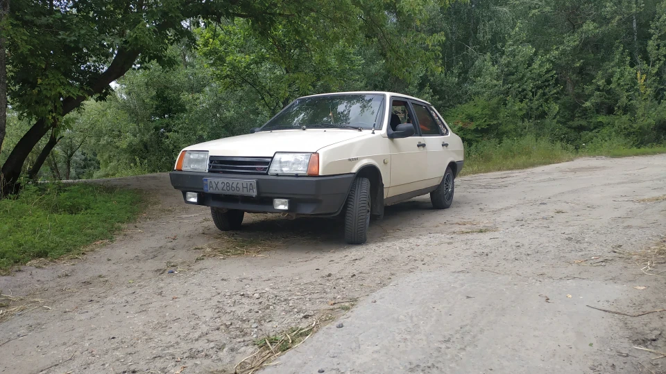 Lada 21099 Diva 2