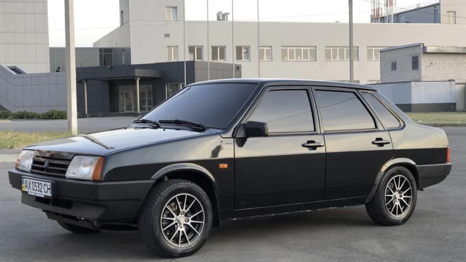 Lada 21099 Double Nine 3