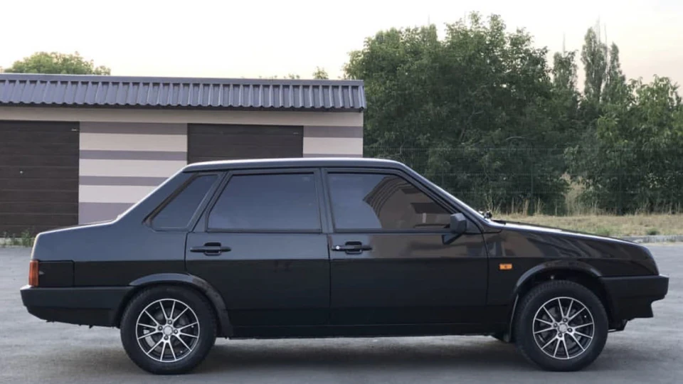 Lada 21099 Double Nine 4