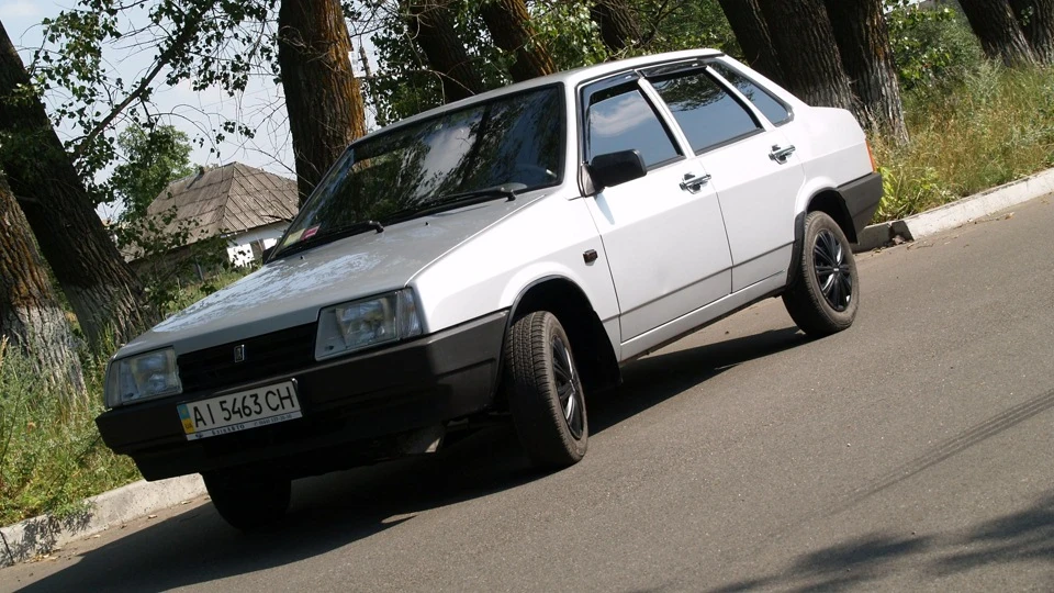 Lada 21099 "drive fast, die young" 3