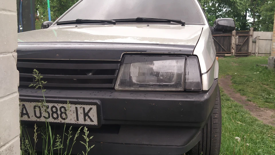 Lada 21099 graues Biest 3