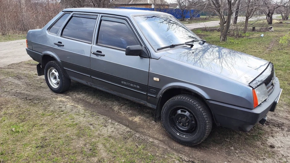 Lada 21099 в.о. Ниви 4