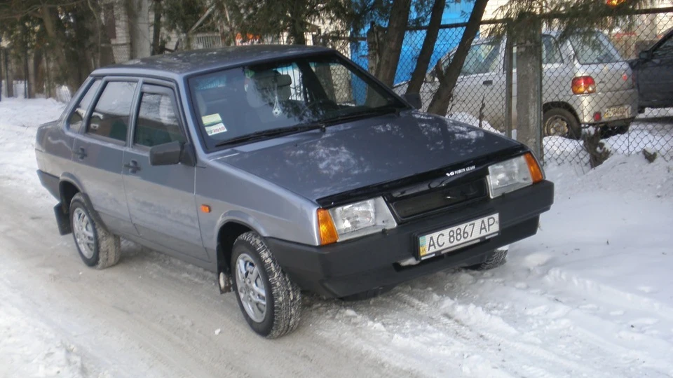 Lada 21099 конструктор LEGO 2