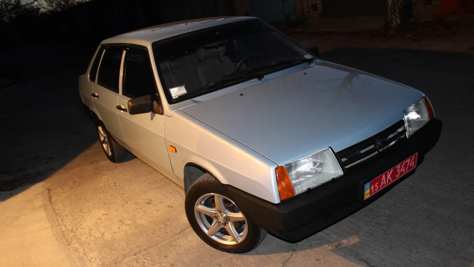 Lada 21099 Кристал 4