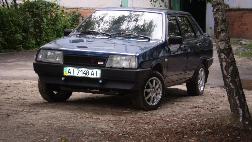 Lada 21099 Ластівка