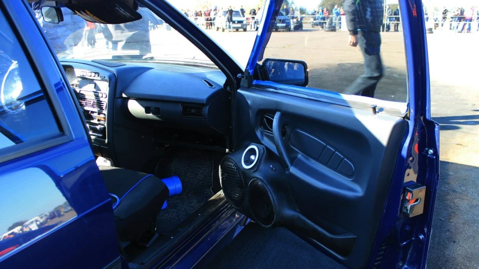 Lada 21099 Loud & Proud 3