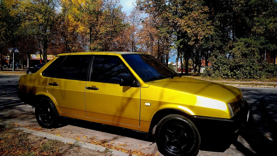 Lada 21099 "Mate chrome" 3