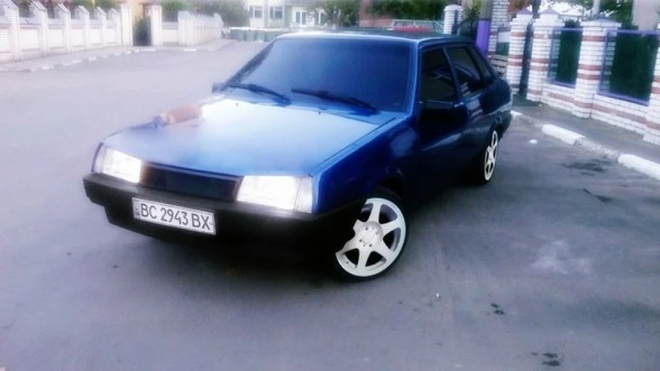 Lada 21099 Мегатаз 4