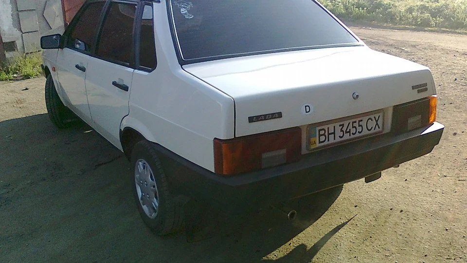 Lada 21099 Сафарі 4
