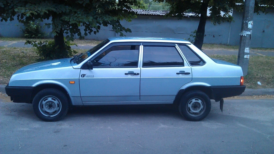 Lada 21099 сірий металік 1.5I 5