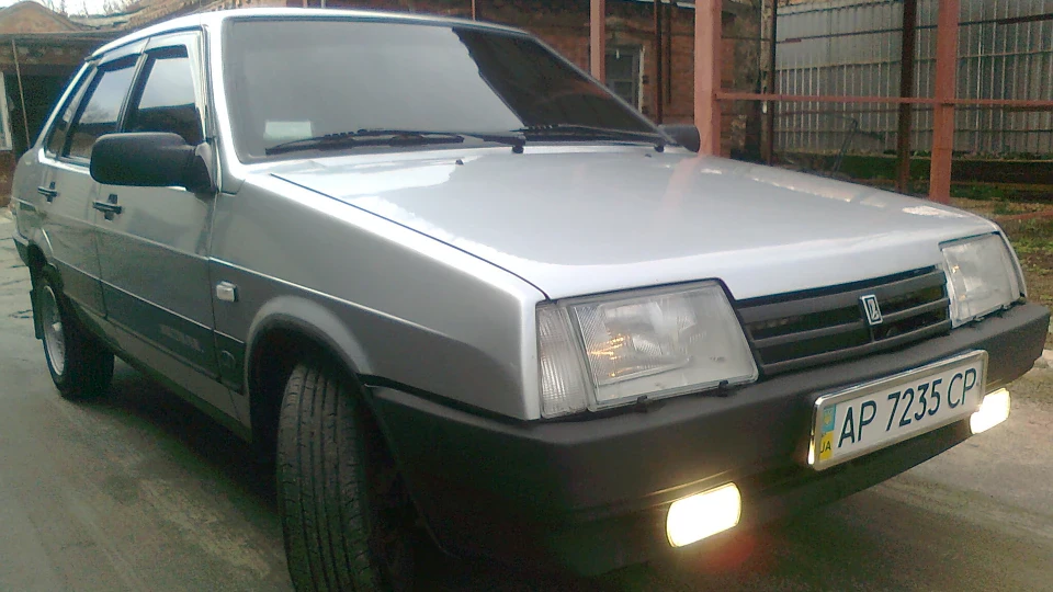 Lada 21099 Silver 4