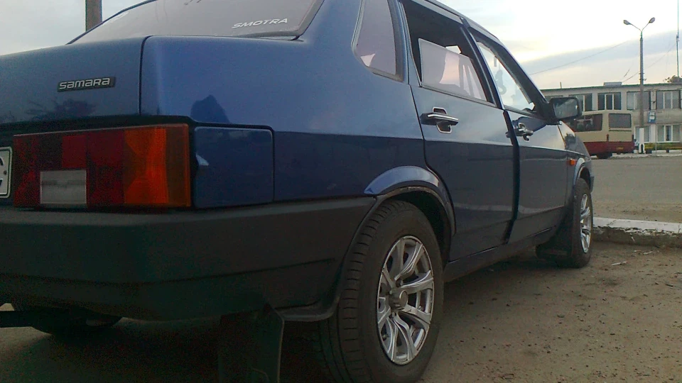 Lada 21099 Синя - птах 2