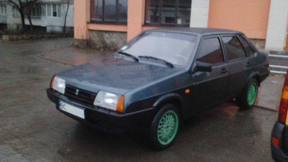 Lada 21099 Swallow 4
