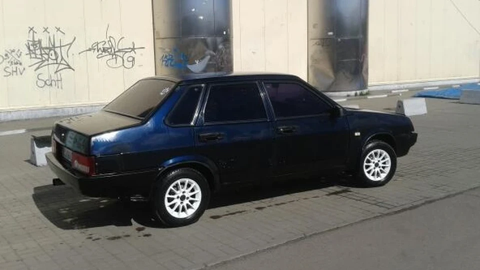 Lada 21099 темно синій 2