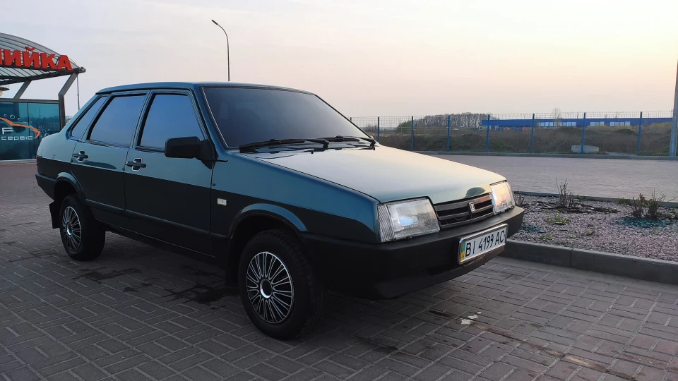 Lada 21099 Василіса) 2