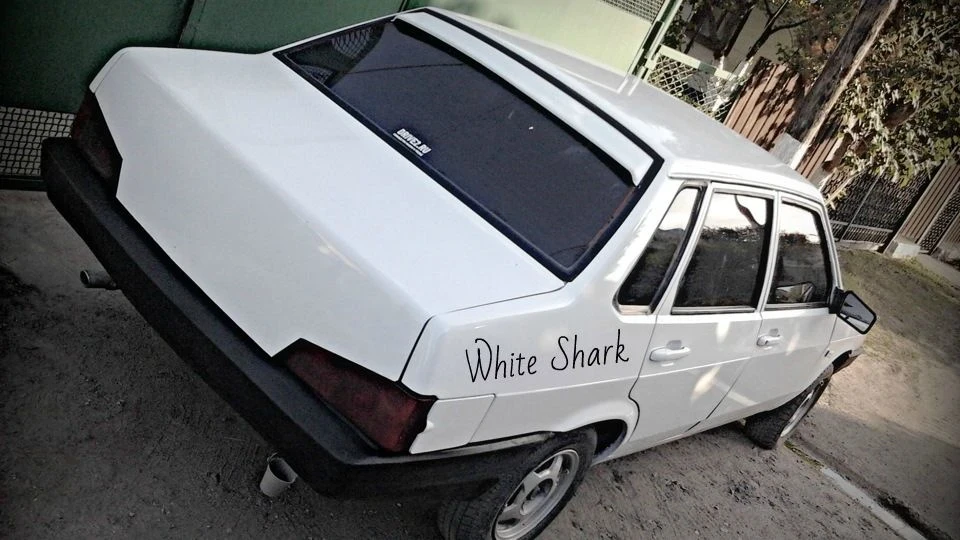 Lada 21099 White Shark 3