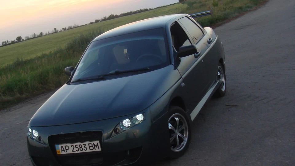 Lada 2110 2