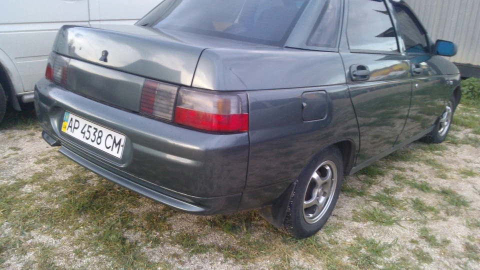 Lada 2110 4